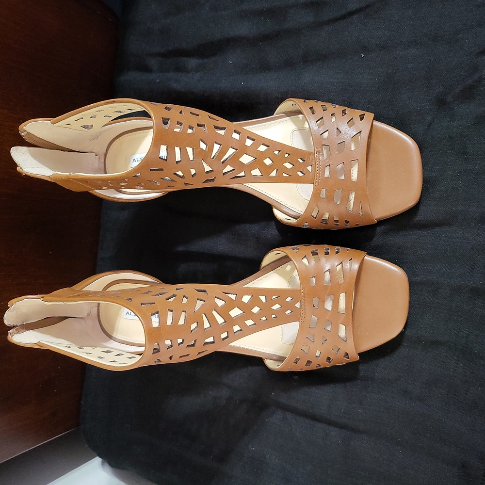 Sandals size 8.5M